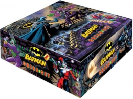 Batman Chess Set: Dark Knight vs Joker